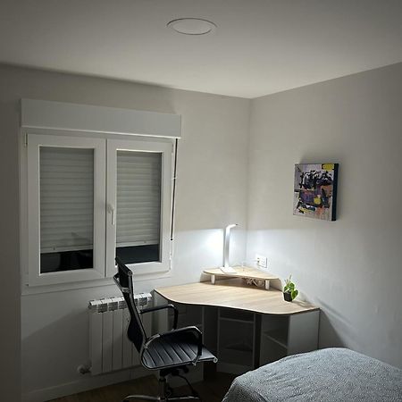 Апартаменты Piso Recien Reformado Y Con Buena Ubicacion Овьедо Экстерьер фото
